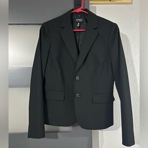Jones New York blazer size 6 women. Great condition.